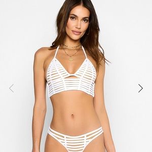 BEACH BUNNY HARD SUMMER BIKINI